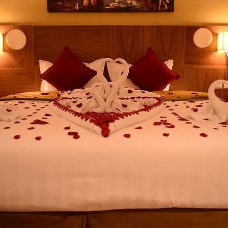 Nawaress Hotel Jizan Esterno foto